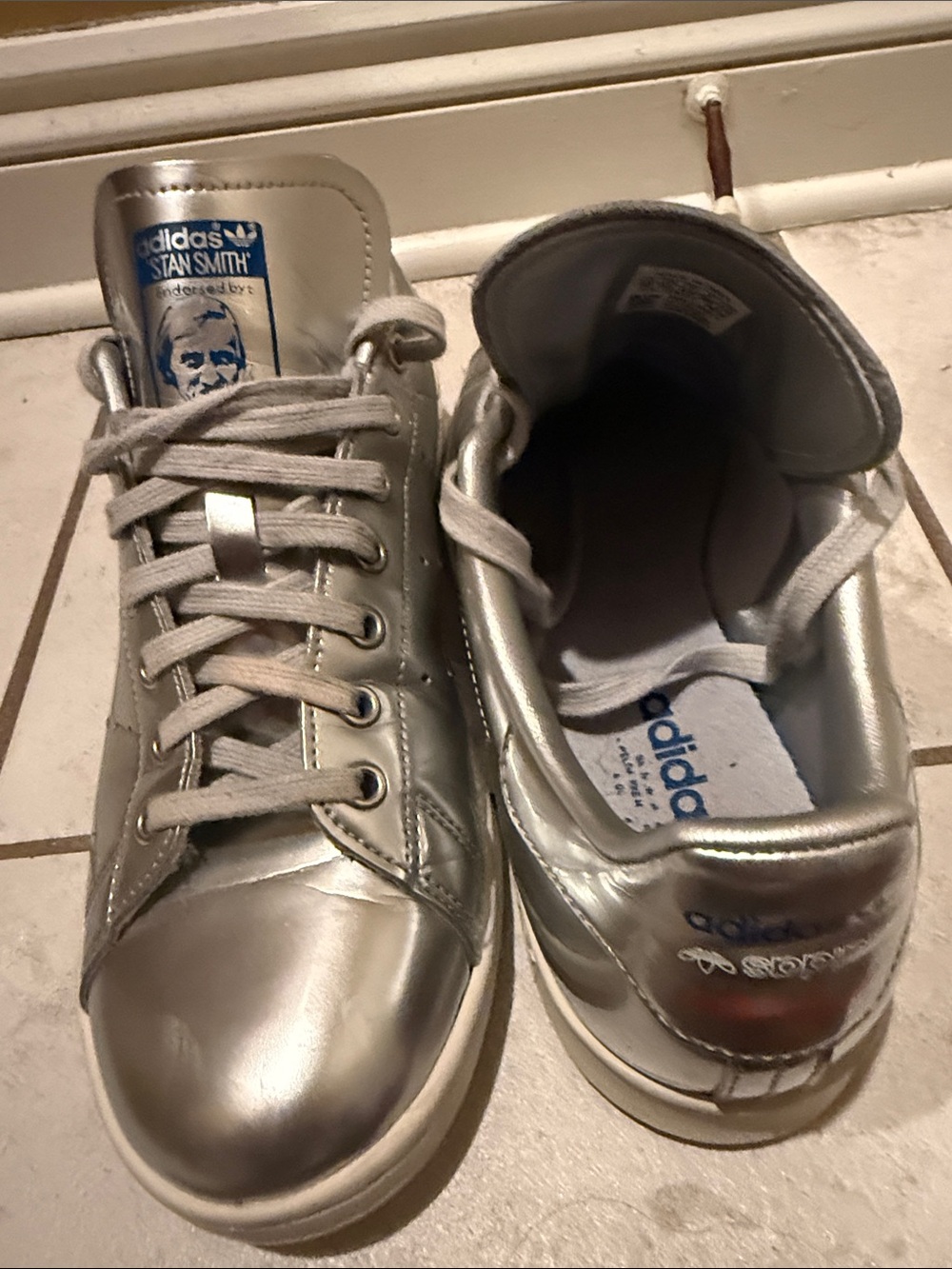 adidas men’s Metallic Silver Low-Top Sneakers